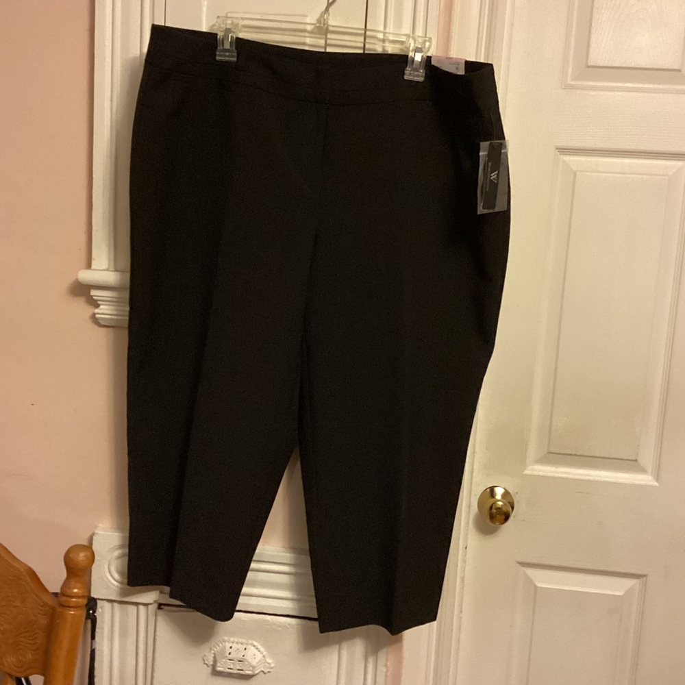 Worthington Black Ankle Pants